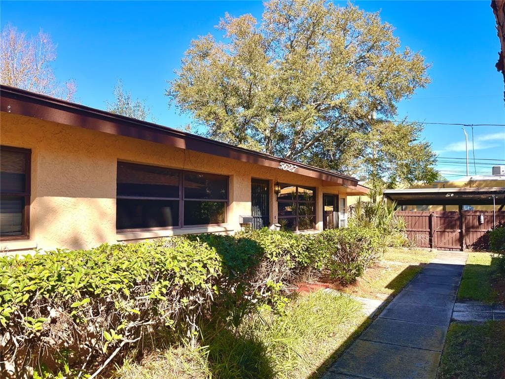 5627 SYCAMORE STREET N UNIT 5627 ST PETERSBURG, FL 33703