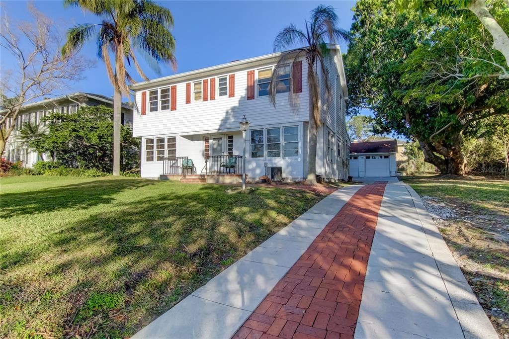 301 HILLCREST DRIVE CLEARWATER, FL 33755