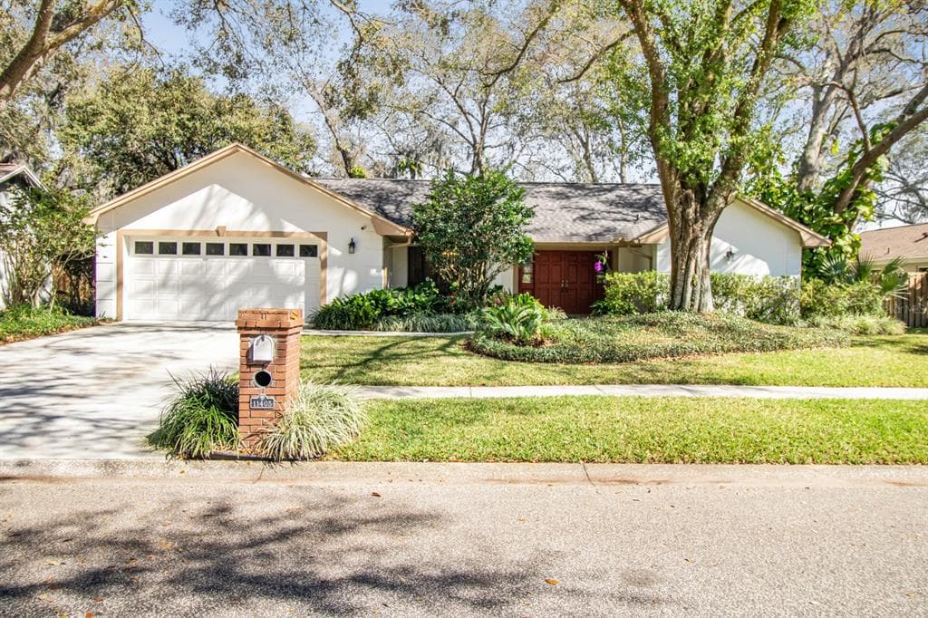 11405 E QUEENSWAY DRIVE TEMPLE TERRACE, FL 33617