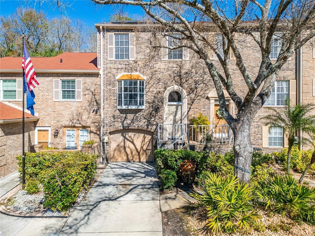 4055 DAVENTRY LANE