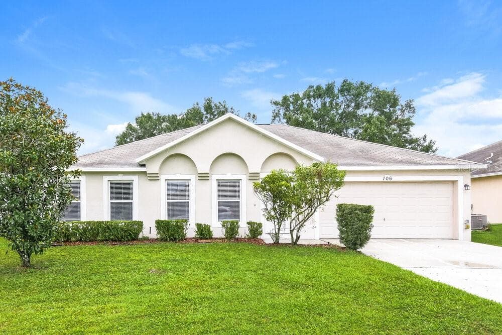 706 ROBIN COURT POINCIANA, FL 34759