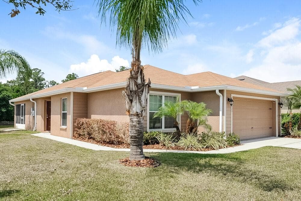 6111 EVANSBROOK DRIVE ZEPHYRHILLS, FL 33541