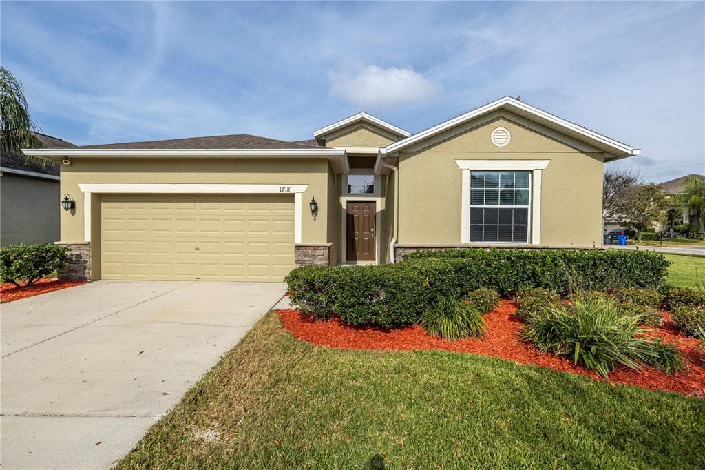 1718 PALM WARBLER LANE RUSKIN, FL 33570