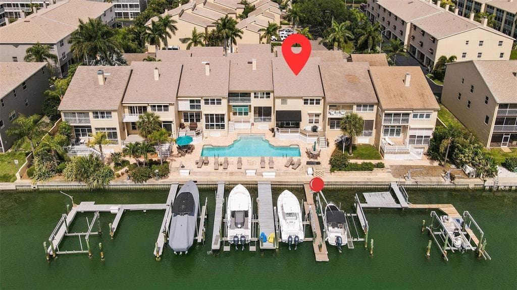 487 PINELLAS BAYWAY S UNIT 3