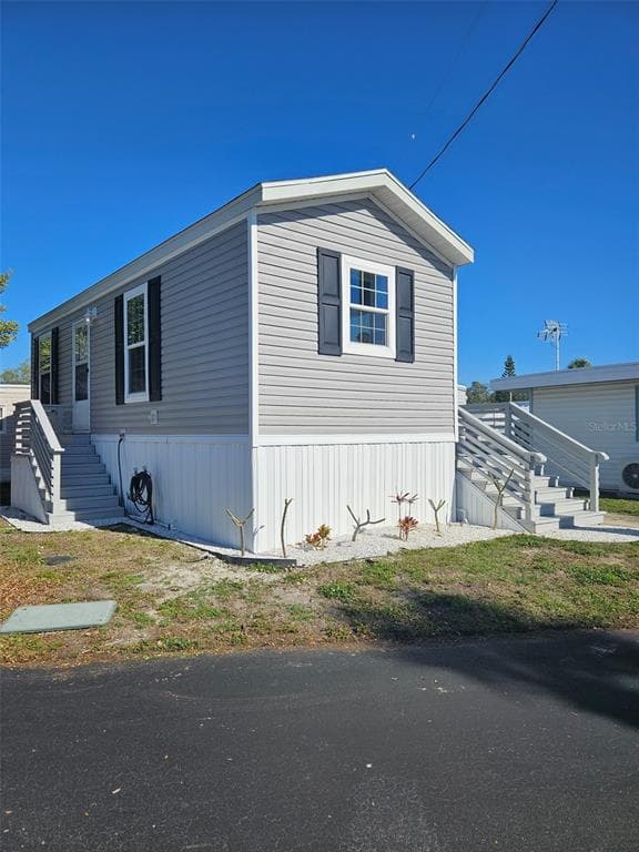 4851 W GANDY BOULEVARD UNIT B4L11 TAMPA, FL 33611