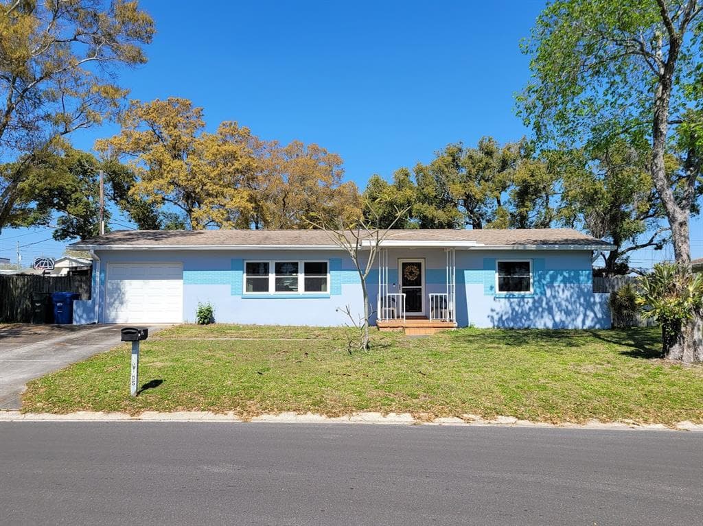 10597 125TH AVENUE LARGO, FL 33773