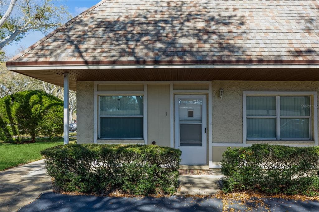 610 GREEN VALLEY ROAD UNIT H1 PALM HARBOR, FL 34683