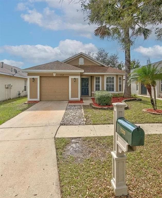 7529 OXFORD GARDEN CIRCLE APOLLO BEACH, FL 33572
