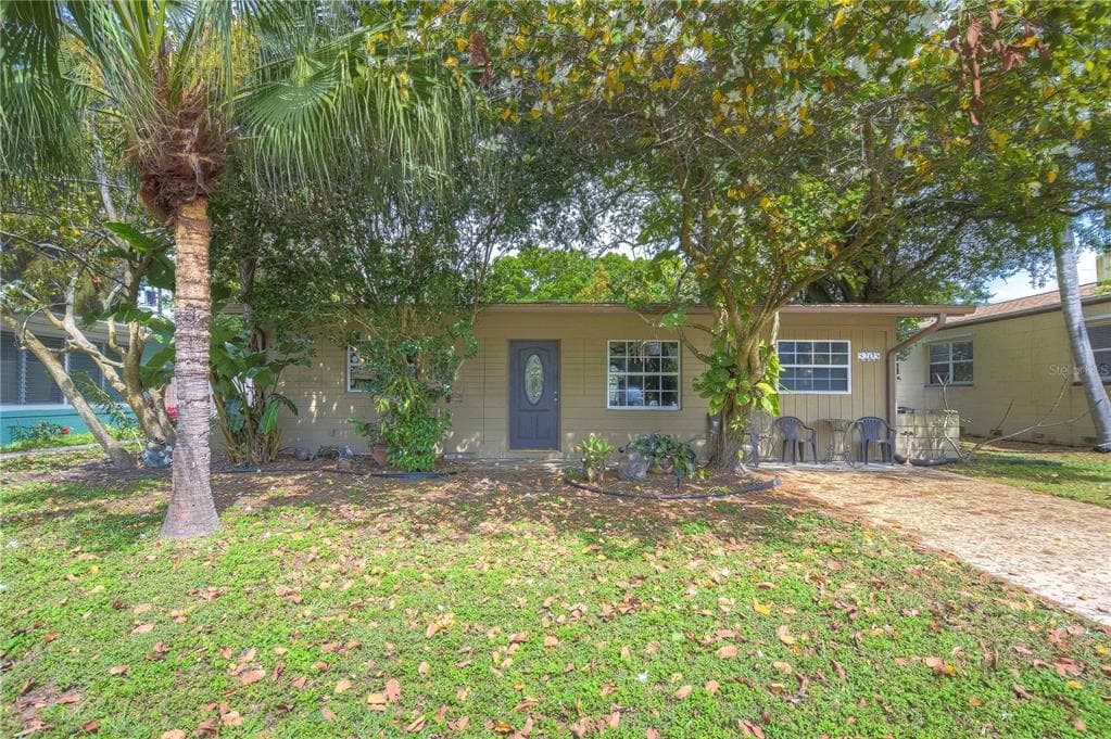5205 NEWTON AVENUE S GULFPORT, FL 33707