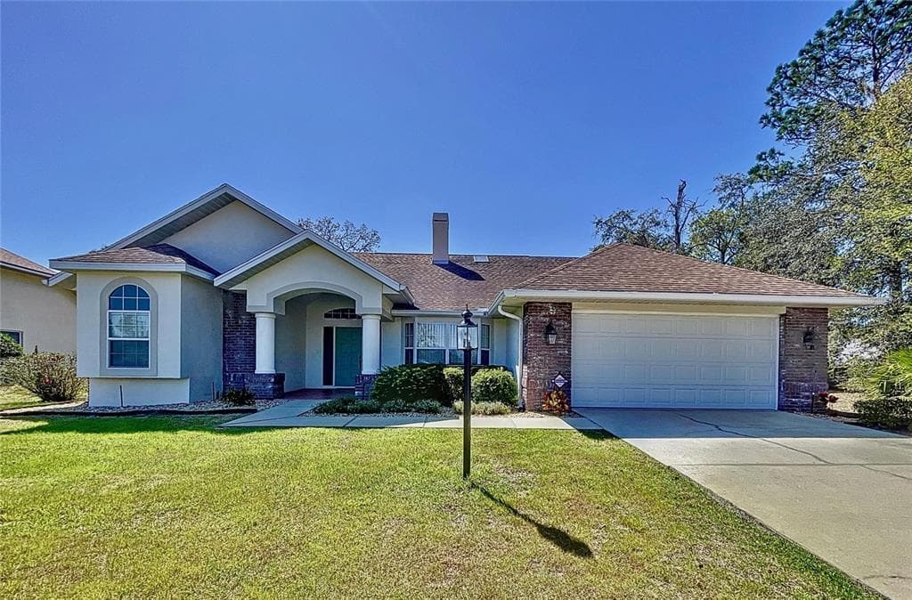 62 W HANGING MOSS COURT BEVERLY HILLS, FL 34465