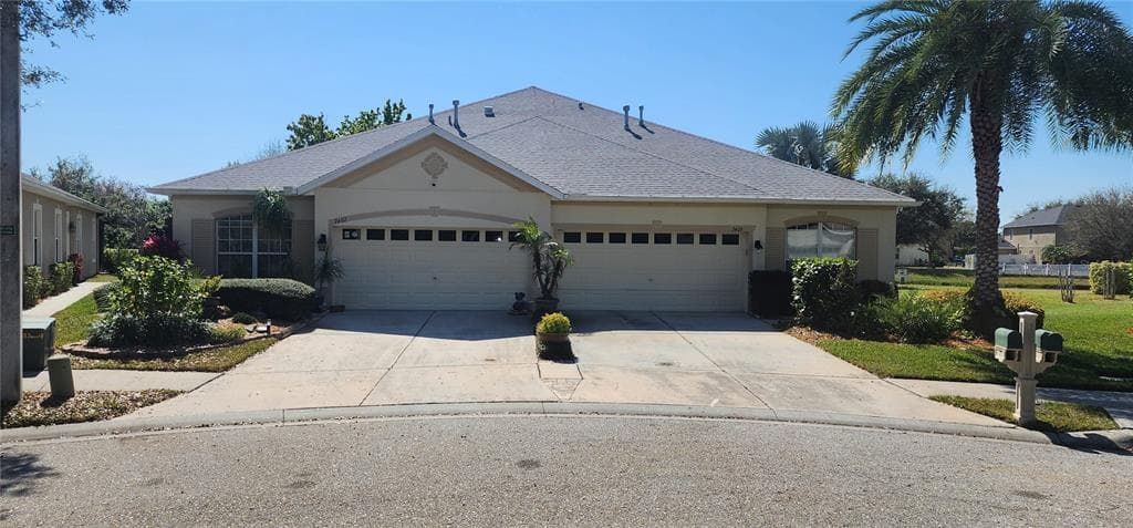 7407 SURREY WOOD LANE
