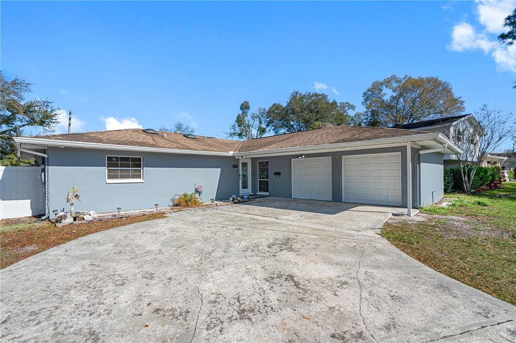 8327 FOUNTAIN AVENUE TAMPA, FL 33615