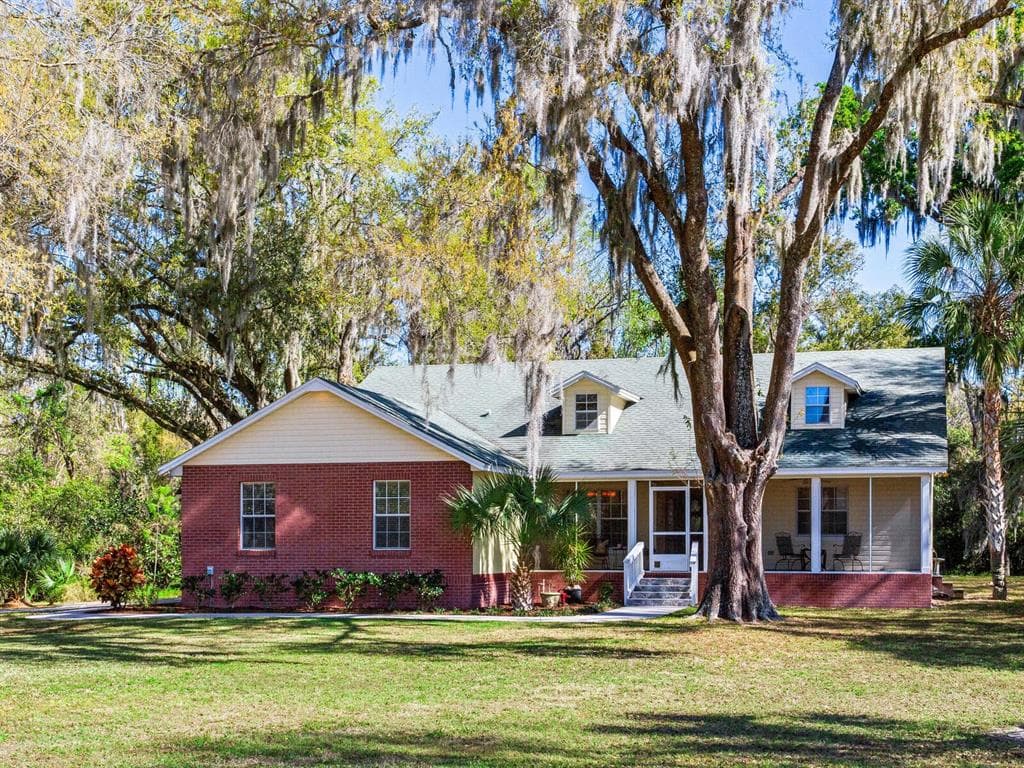3710 OLD MULBERRY ROAD PLANT CITY, FL 33567