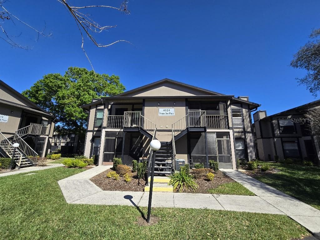 4024 DREAM OAK PLACE UNIT 201 TAMPA, FL 33613