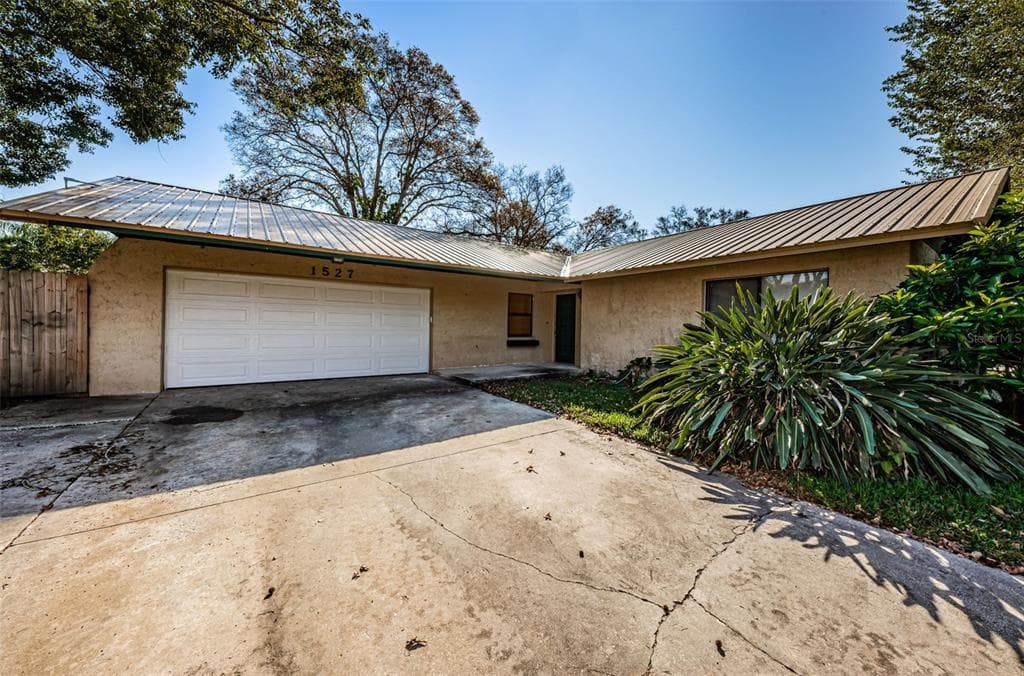 1527 COTTONWOOD TERRACE DUNEDIN, FL 34698