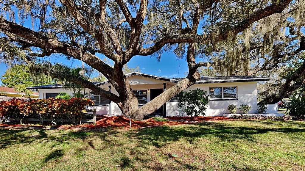 6749 114TH STREET SEMINOLE, FL 33772
