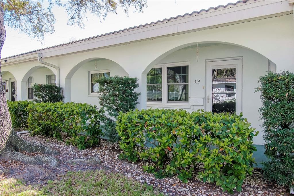 11200 102ND AVENUE UNIT 114 SEMINOLE, FL 33778