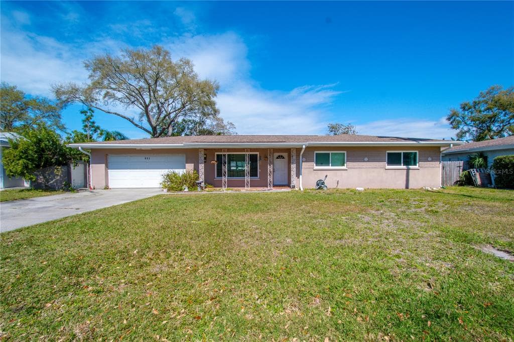 968 KNOLLWOOD DRIVE DUNEDIN, FL 34698