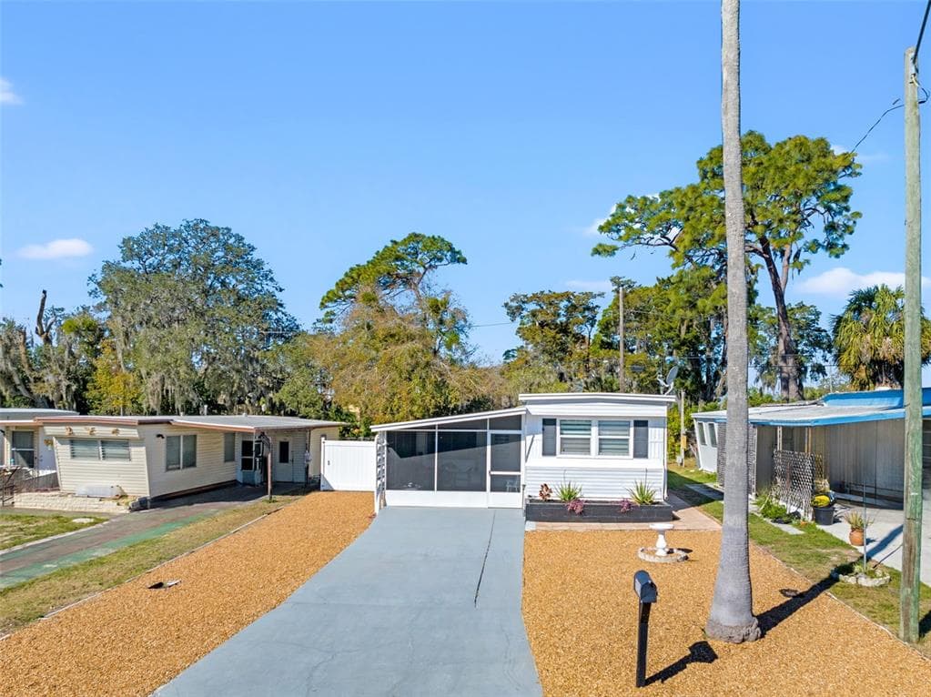 1939 SPECK DRIVE HOLIDAY, FL 34691