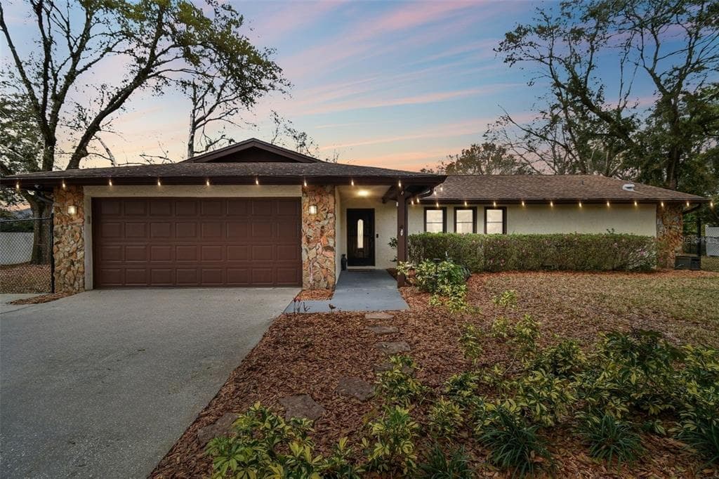 9005 ALDWYCH COURT ODESSA, FL 33556