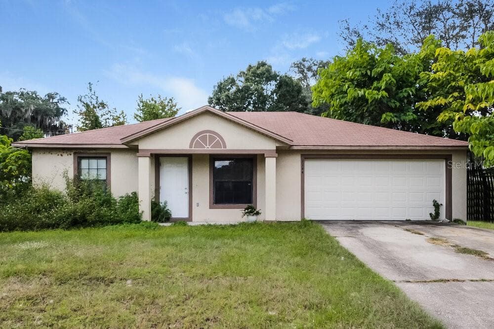 1144 S CLARA AVENUE DELAND, FL 32724