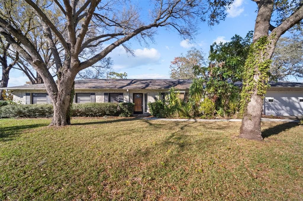 618 VALLE VISTA DRIVE BRANDON, FL 33511