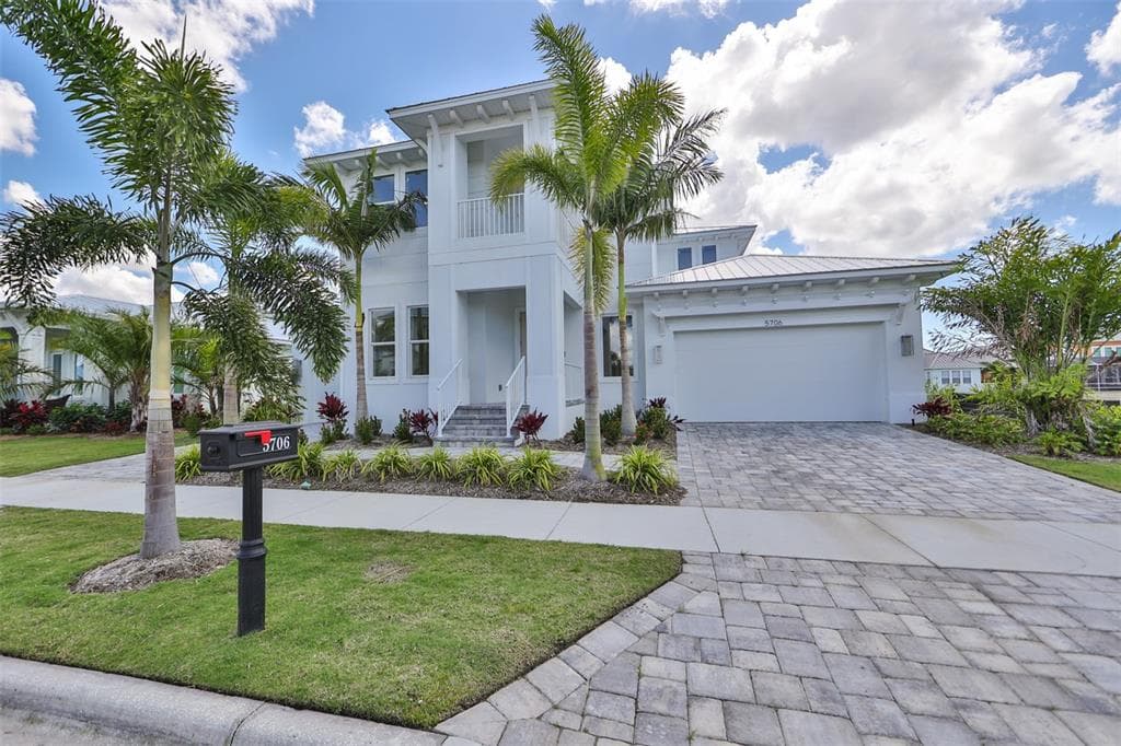 5706 TYBEE ISLAND DRIVE APOLLO BEACH, FL 33572
