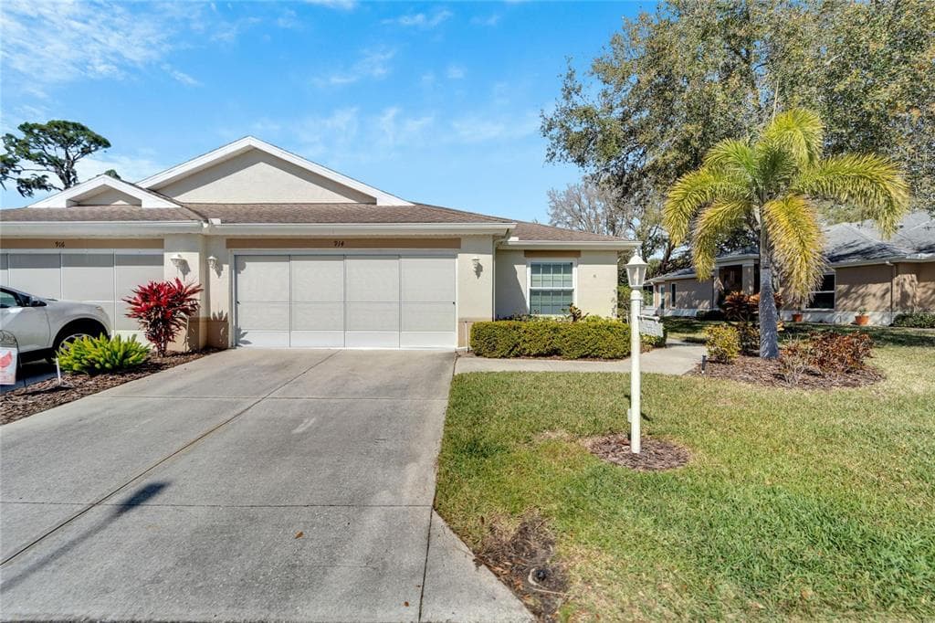 914 VILLEROY GREENS DRIVE SUN CITY CENTER, FL 33573
