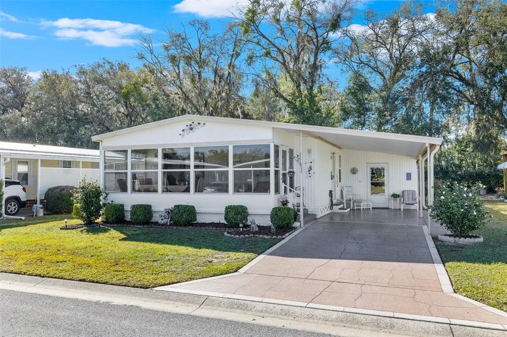 35046 WAGNER WAY ZEPHYRHILLS, FL 33541