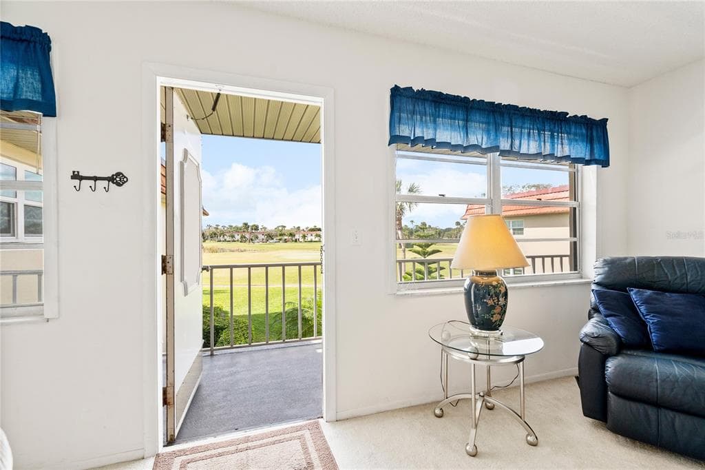 39 WOODLAND DRIVE UNIT 205 VERO BEACH, FL 32962