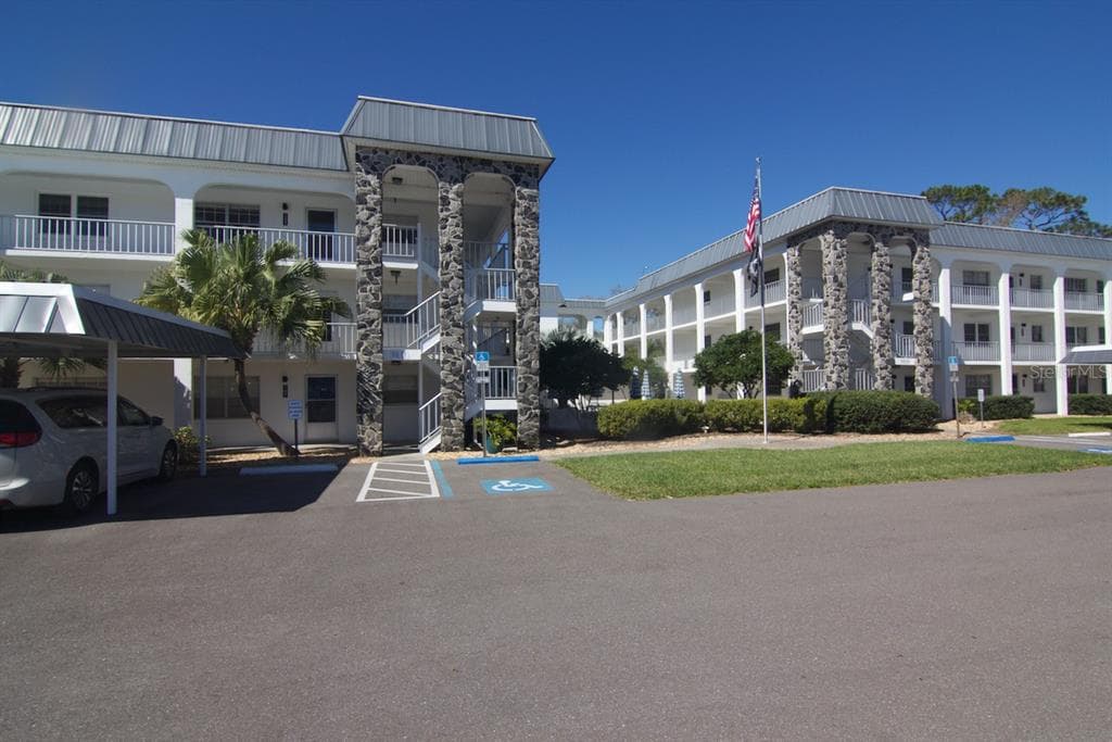 4801 AIRPORT ROAD UNIT 117 ZEPHYRHILLS, FL 33542