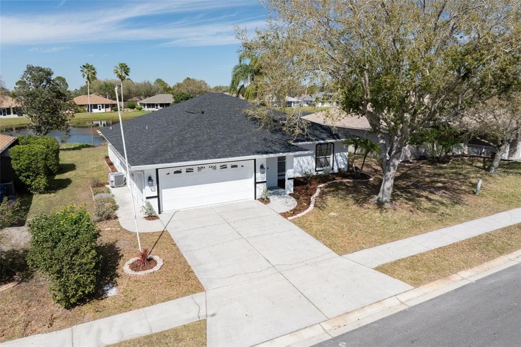 6711 66TH AVENUE E BRADENTON, FL 34203