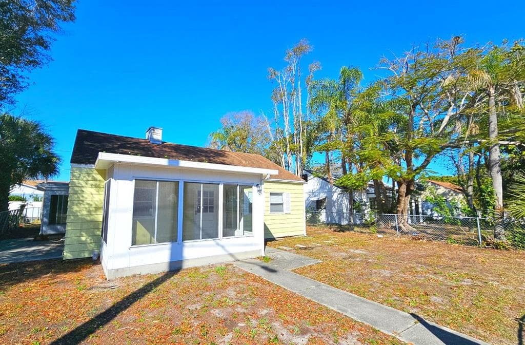 5706 DR MARTIN LUTHER KING JR STREET N ST PETERSBURG, FL 33703