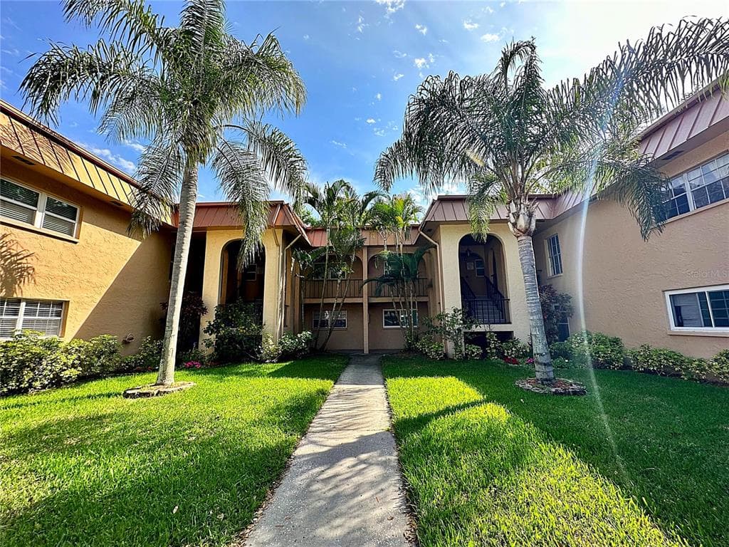4500 E BAY DRIVE UNIT 146 CLEARWATER, FL 33764