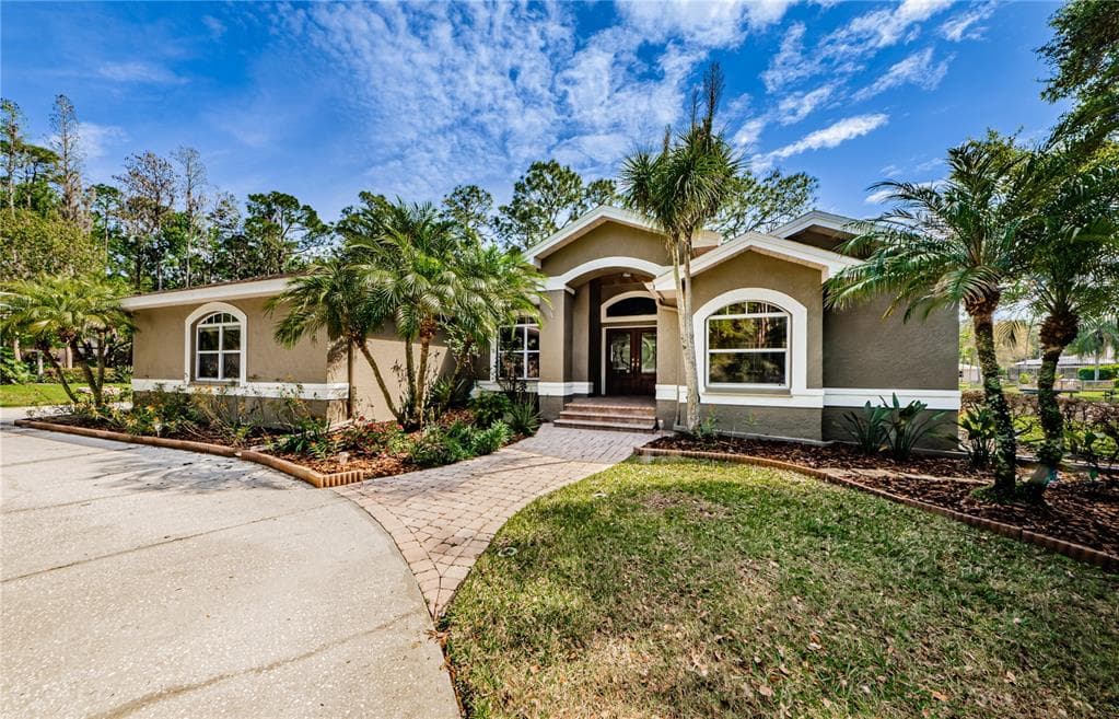 843 LORA LANE