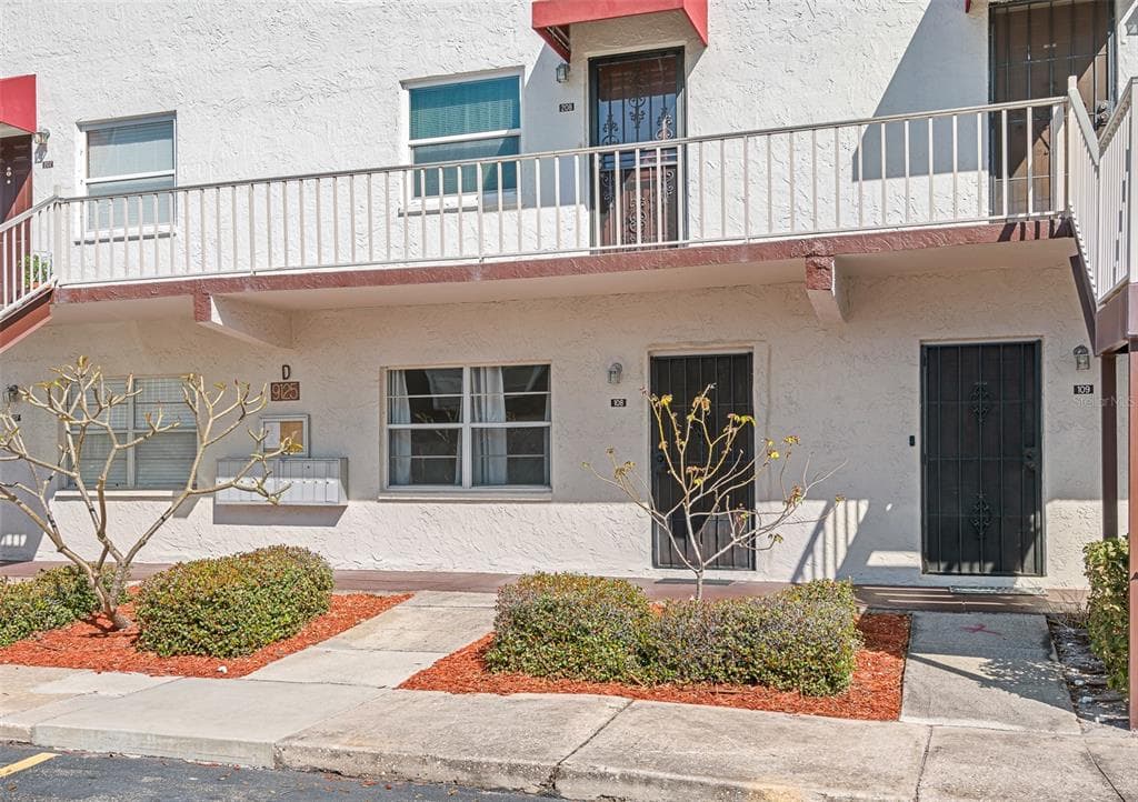 9125 TUDOR DRIVE UNIT D108 TAMPA, FL 33615