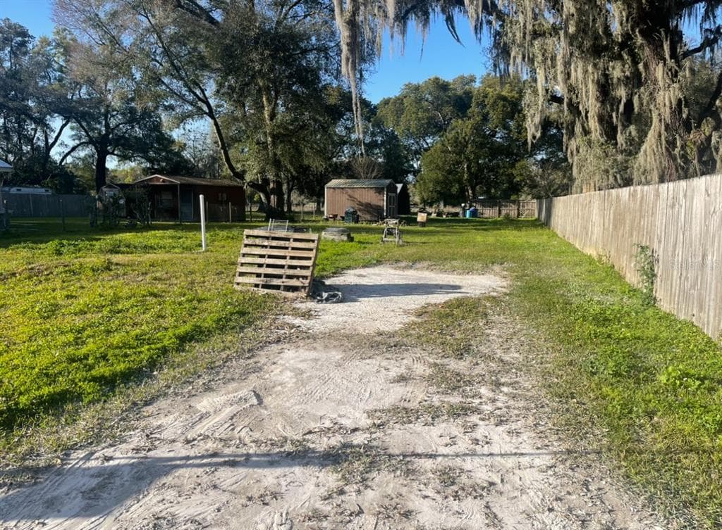 37325 ROSE AVENUE DADE CITY, FL 33523