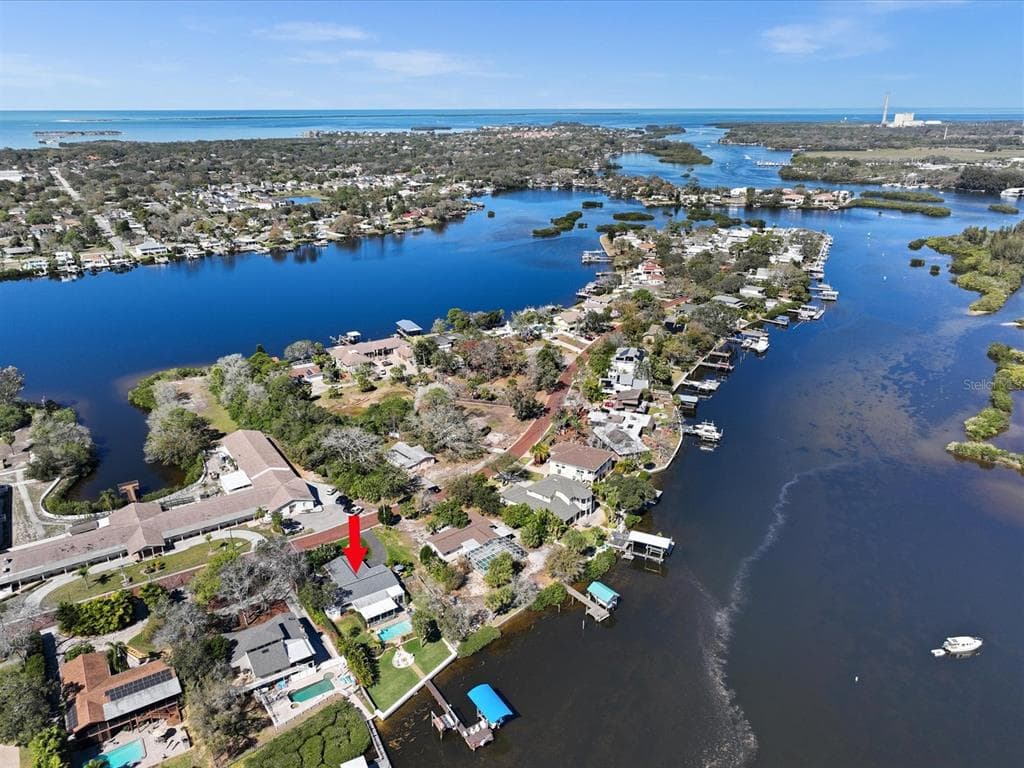 696 CHESAPEAKE DRIVE TARPON SPRINGS, FL 34689