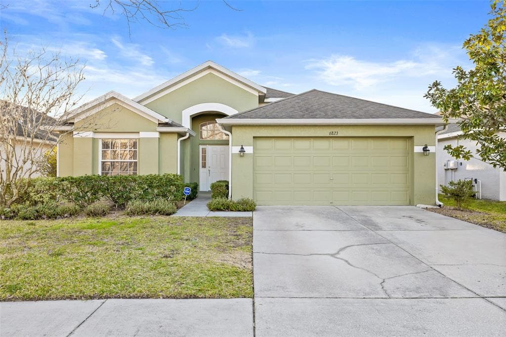 6823 RUNNER OAK DRIVE
