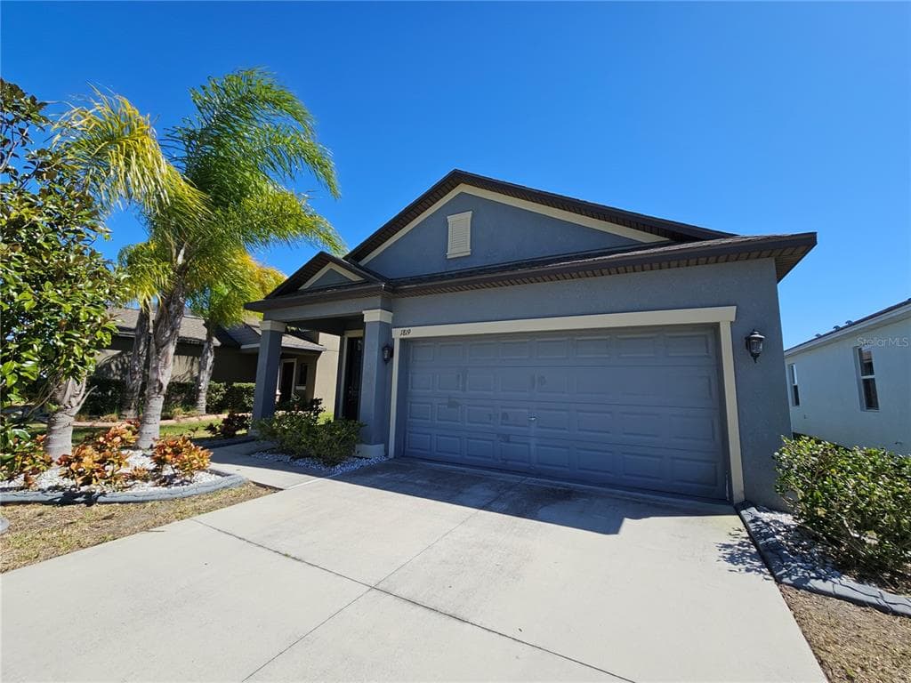 1819 REDMOND BROOK LANE RUSKIN, FL 33570