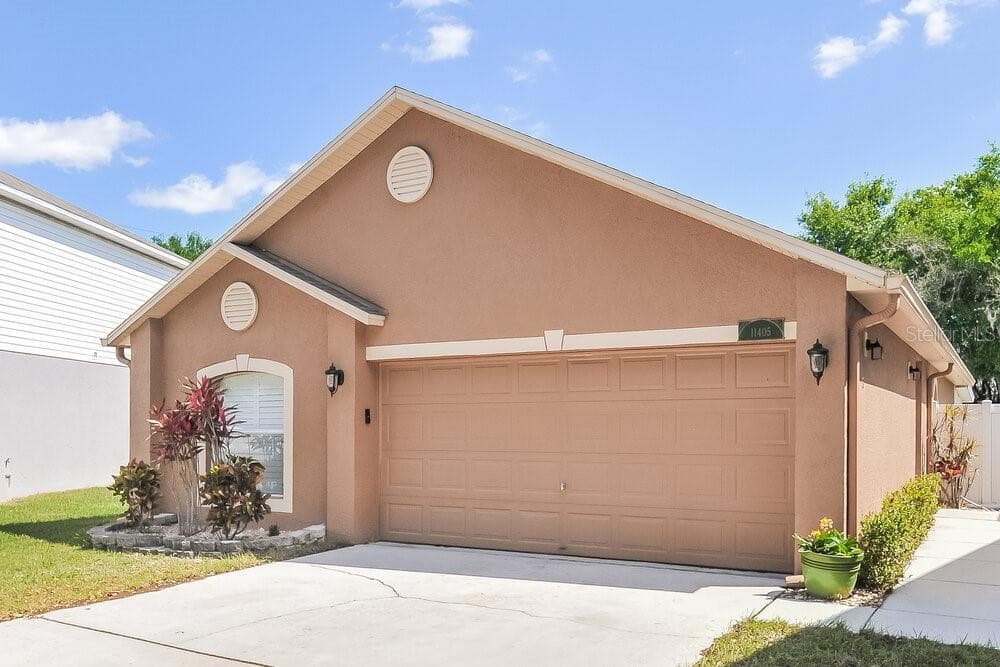 11405 IVY FLOWER LOOP RIVERVIEW, FL 33578