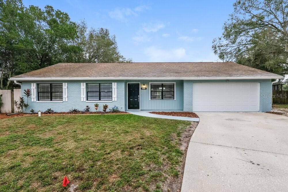 4848 THORNBRIAR PLACE LAND O LAKES, FL 34639