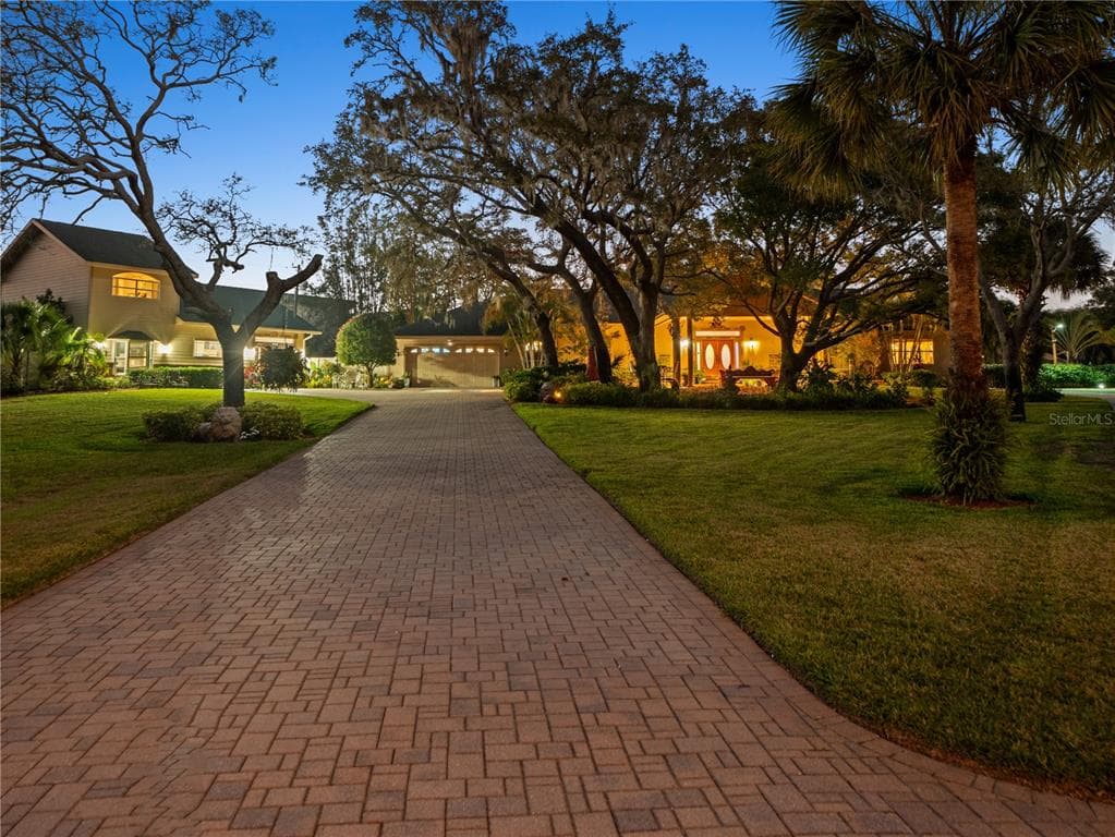 20 BOGIE LANE PALM HARBOR, FL 34683