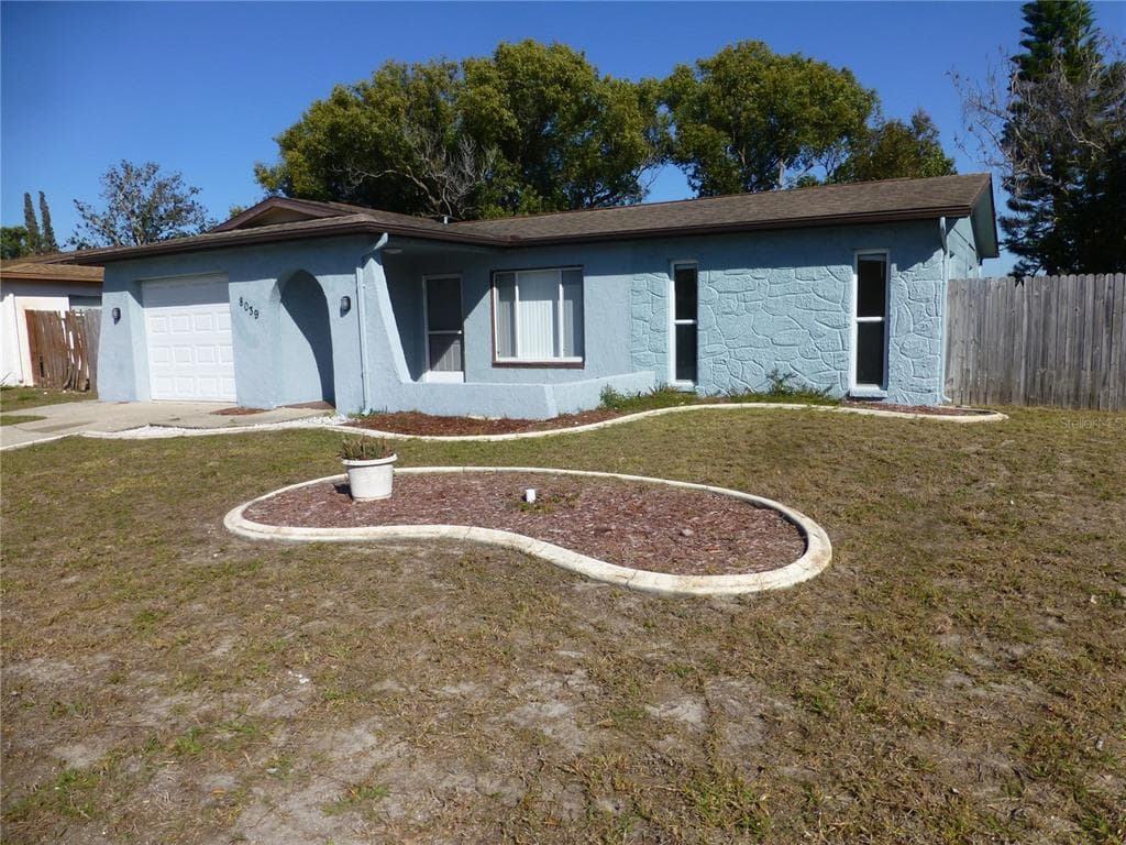 8039 NORWICH DRIVE PORT RICHEY, FL 34668