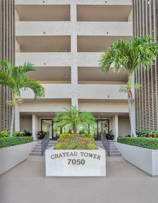 7050 SUNSET DRIVE S UNIT 604 SOUTH PASADENA, FL 33707