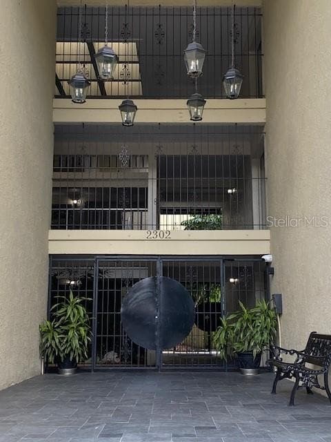 2302 S MANHATTAN AVENUE UNIT 210 TAMPA, FL 33629