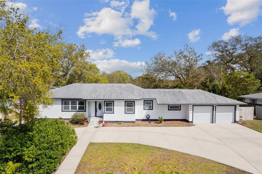 1644 CLEVELAND STREET CLEARWATER, FL 33755
