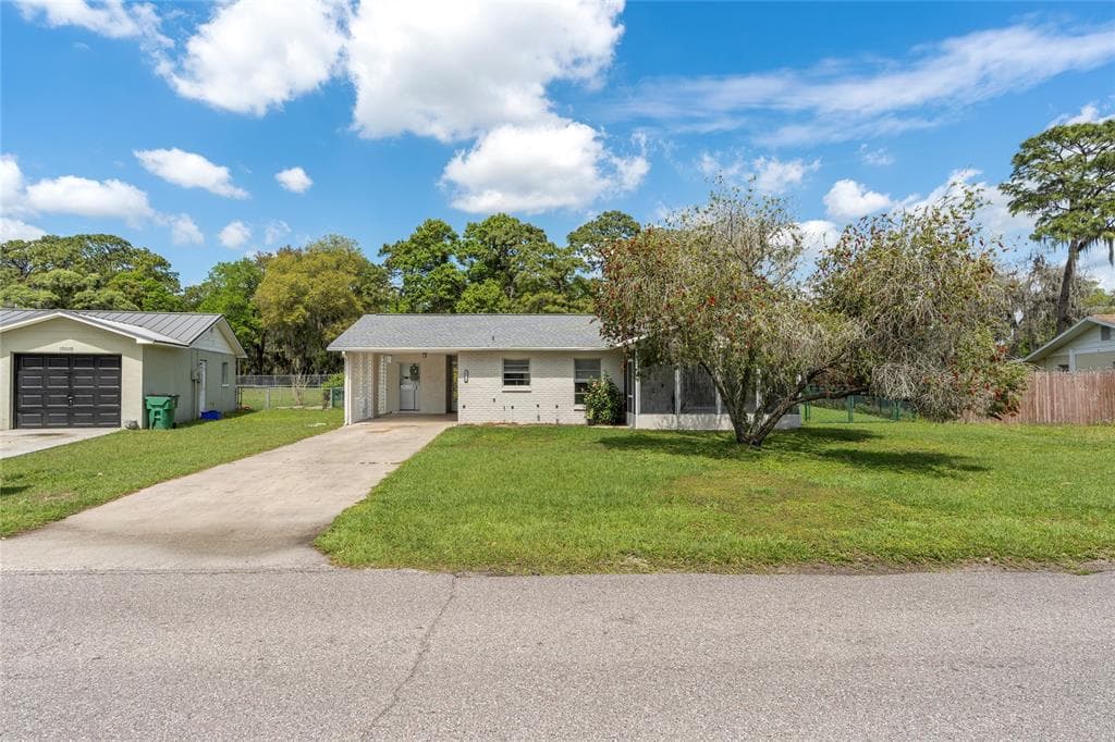 39516 MEADOWOOD LOOP ZEPHYRHILLS, FL 33542
