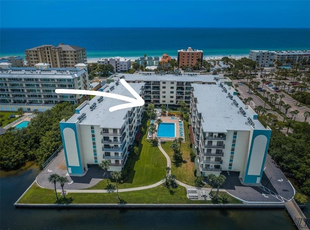 19531 GULF BOULEVARD UNIT 211 INDIAN SHORES, FL 33785