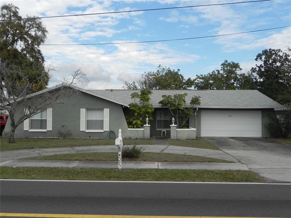 4707 KELLY ROAD TAMPA, FL 33615